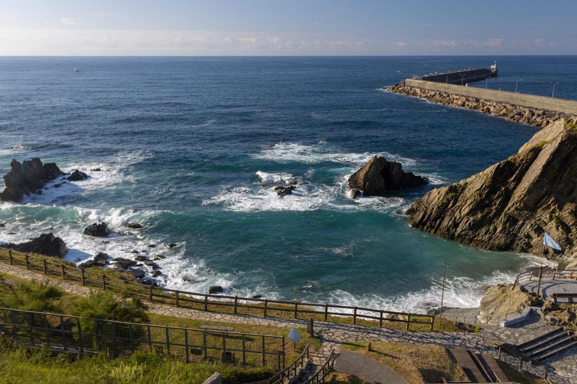 Muros de NalónSea Breeze And Beautiful Views!アパートメント エクステリア 写真